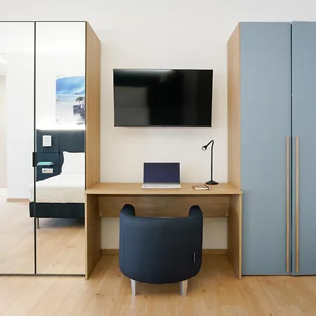 Piazza Camerlata * Como