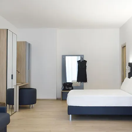 Piazza Camerlata * Como